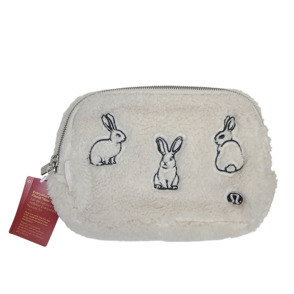 Lululemon Everywhere Belt Bag 1L Fleece New Year Rabbit CTVB LU9BCOS NWT